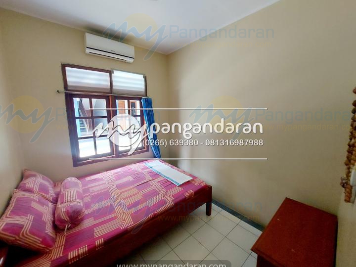  Tampilan Kamar tidur bungalow Griya MM Pangandaran